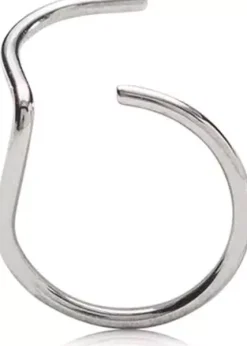 BlomdahlNatural Titanium Nose Ring 10 mm left