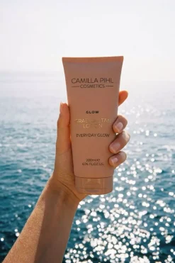 Camilla Pihl Cosmetics Glow Gradual Tan Lotion 200 ml