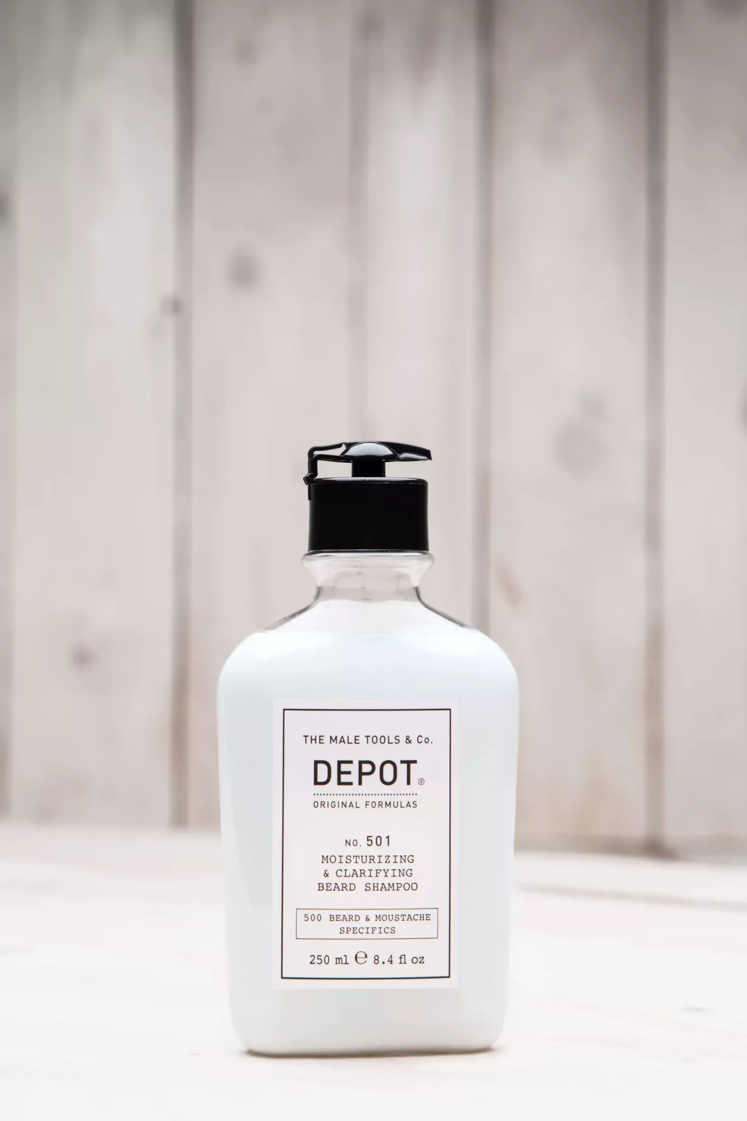 DEPOT MALE TOOLS No. 501 Moisturizing & Clarifying Beard Shampoo 250 ml