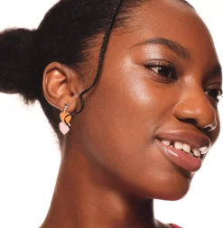 essence Baby Got Diamond Highlighter Stick