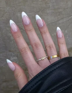Le Mini MacaronLe Gel Soft Gel Tips Medium Almond Medium