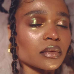 LH cosmetics Aurora