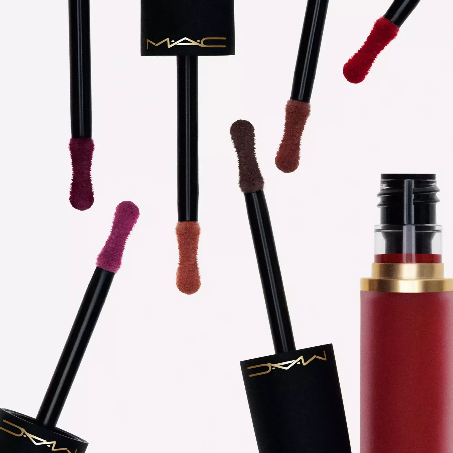 MAC CosmeticsPowder Kiss Lip + Cheek Mousse Habit