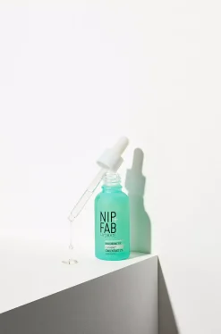 NIP+FABHydrate Hyaluronic Fix Extreme4 Concentrate 2% 30 ml