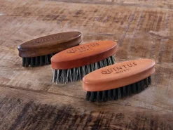 Quintus MMXV Small Vegan Beard Brush Pearwood Tampico Fibers