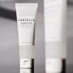 SKIN1004 Madagascar Centella Tone Brightening Cleansing Gel Foam 125 ml