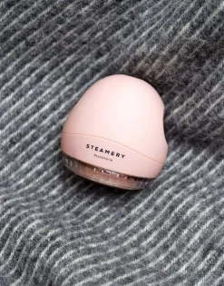 Steamery Pilo Lint Shaver Matte Pink