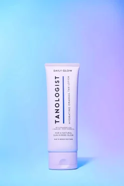 Tanologist Daily Glow Gradual Hydrating Medium/Dark