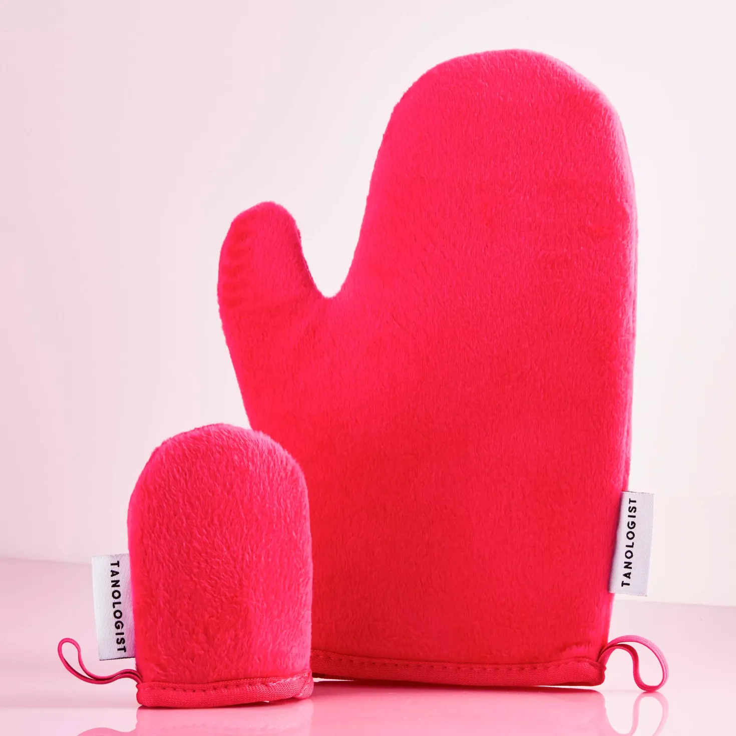 Tanologist Mitt Duo
